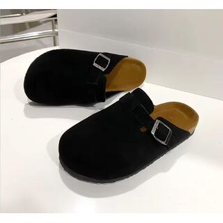 Suede Closed Toe Slide